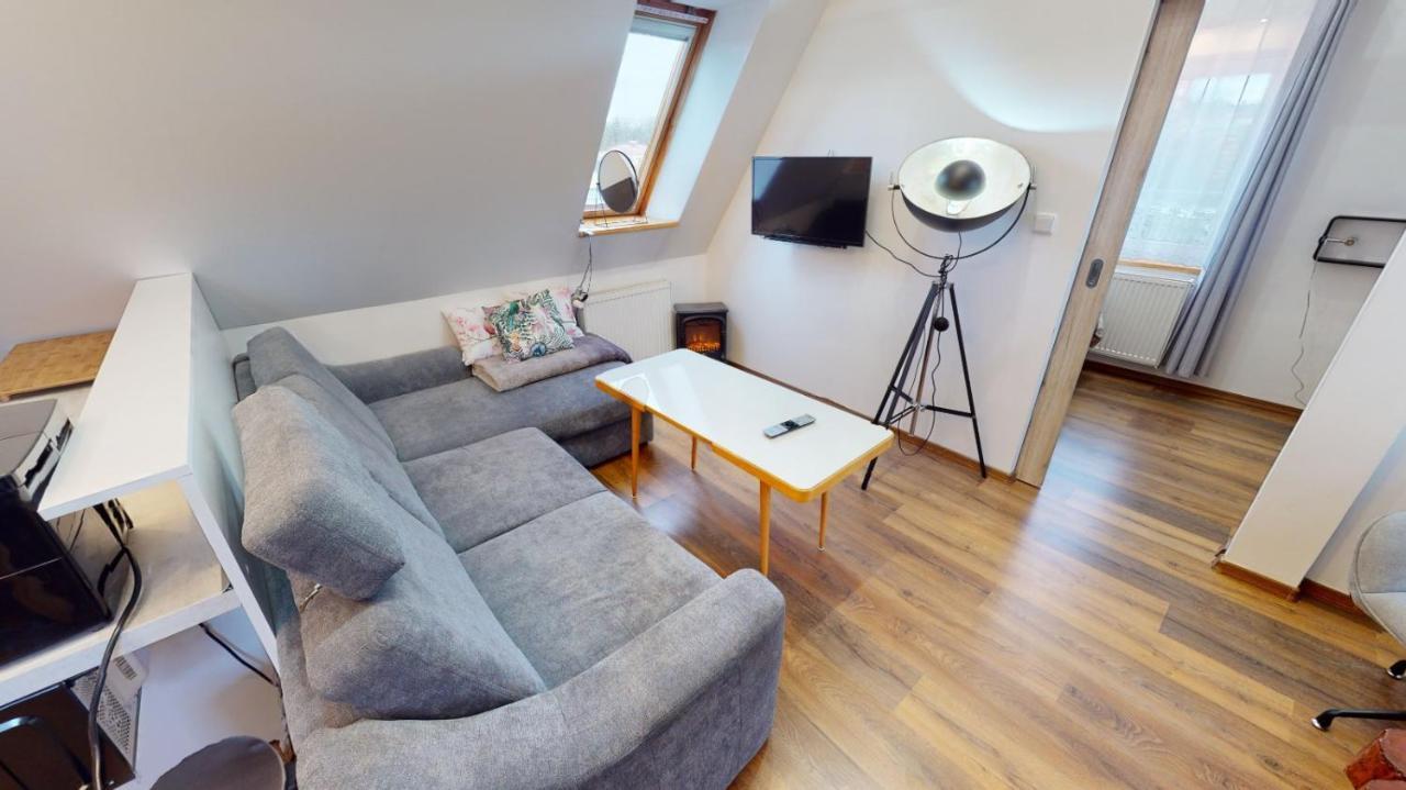 Apartman Atelier Vary V Nove Zrekonstruovanem Dome Карловы Вары Экстерьер фото